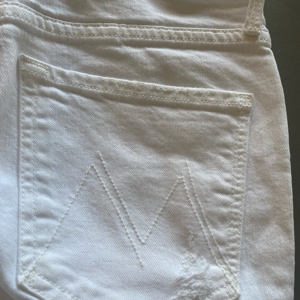 MOTHER Women's Crisp White  Jeans - Picture 7 of 10